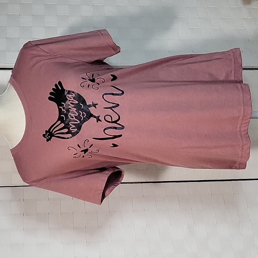 Mama Hen Short Sleeve Graphic T-shirt